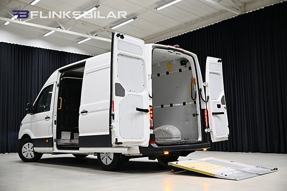 Volkswagen Crafter 8 of 30
