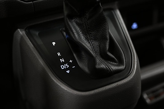 Volkswagen Crafter 25 of 30