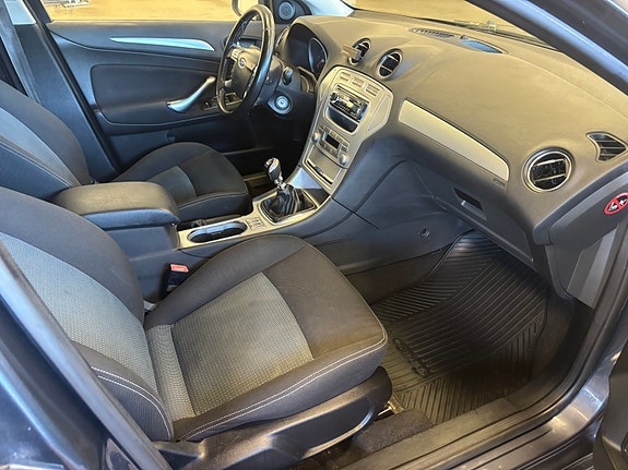 Ford Mondeo 6 of 10