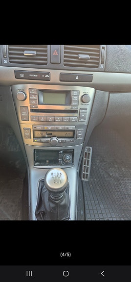 Toyota Avensis 4 of 4