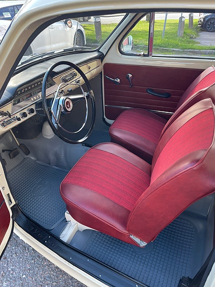 Volvo PV544 2 of 10