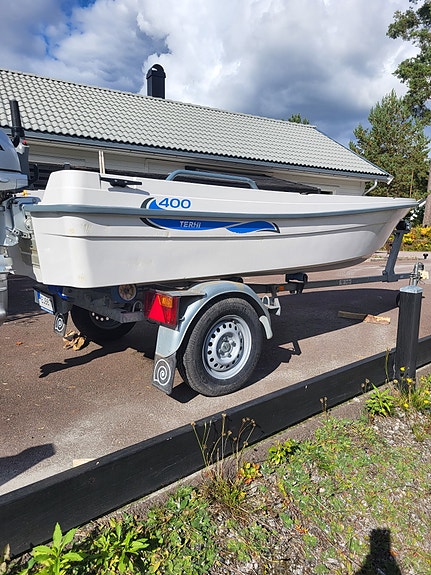 Terhi 400 4 of 7