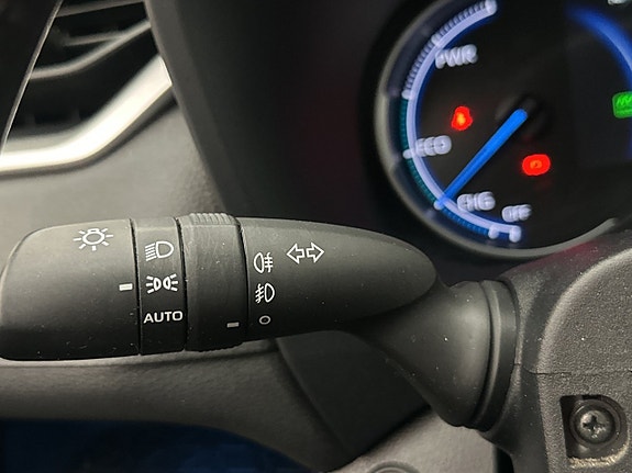 Toyota RAV4 28 of 30