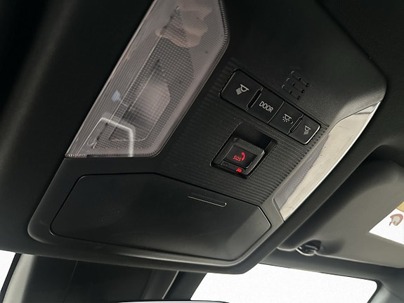 Toyota RAV4 30 of 30