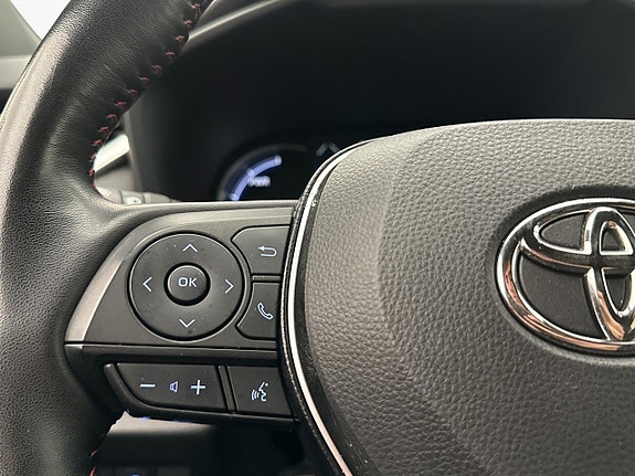 Toyota RAV4 14 of 30