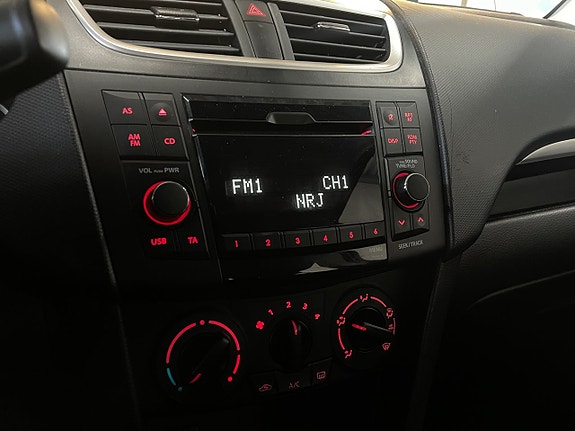 Suzuki Swift 15 of 15