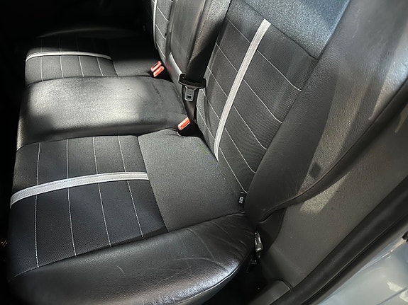 Ford Kuga 8 of 11