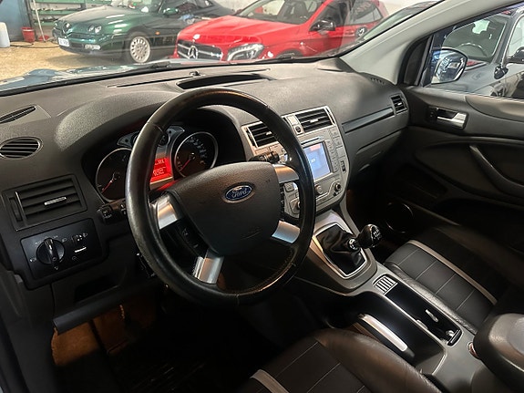Ford Kuga 6 of 11