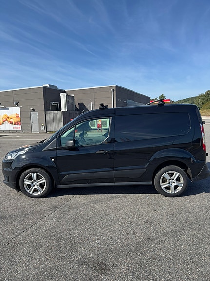 Ford Transit Connect 3 of 7