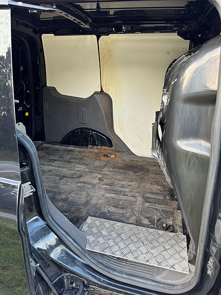 Ford Transit Connect 6 of 7