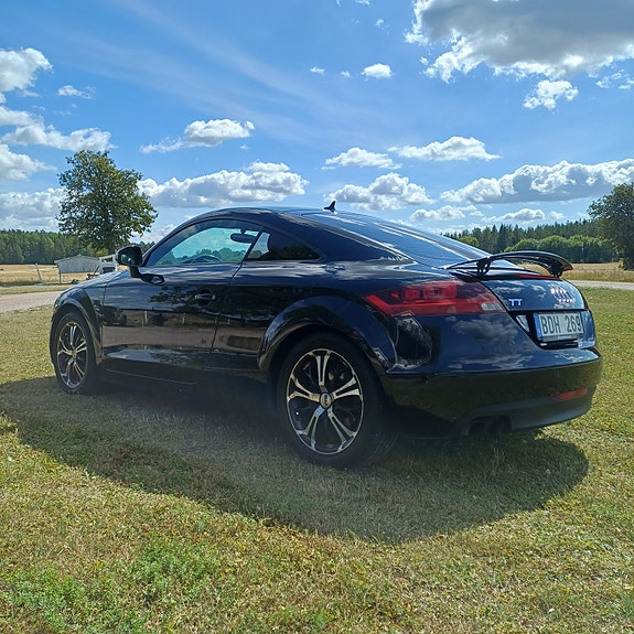 Audi TT 2 of 4