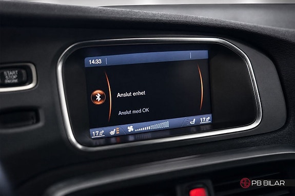 Volvo V40 20 of 23