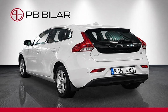 Volvo V40 4 of 23
