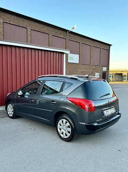 Peugeot 207 SW 5 of 14