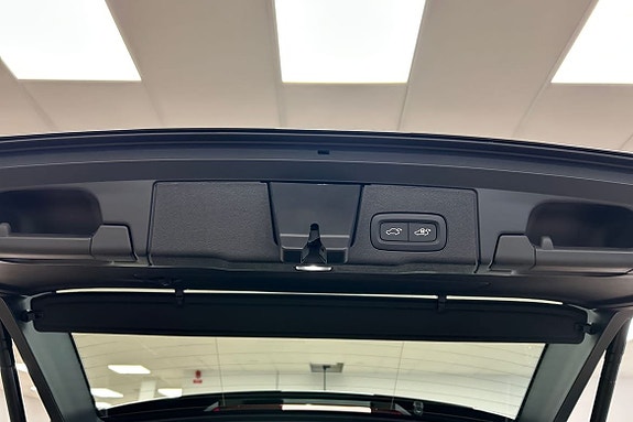 Volvo XC60 21 of 30