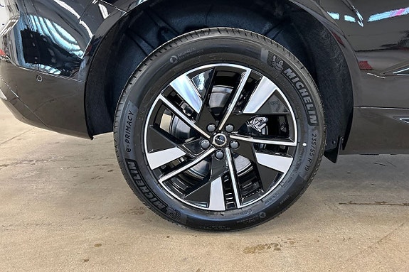 Volvo XC60 17 of 30
