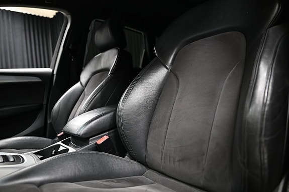 Audi Q5 21 of 30