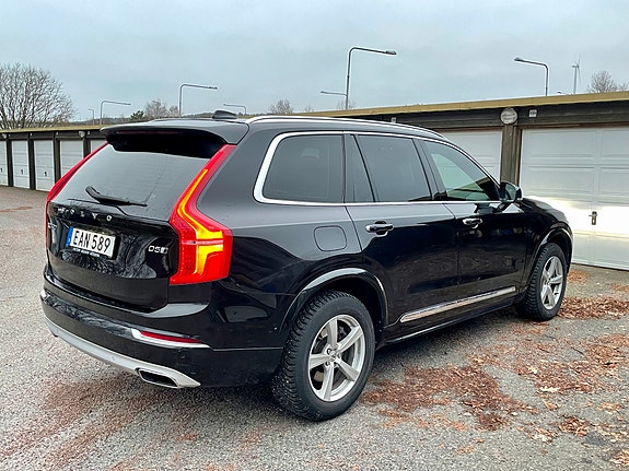 Volvo XC90 13 of 15
