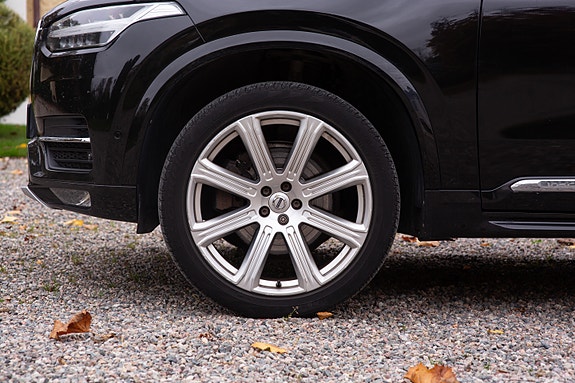 Volvo XC90 9 of 30