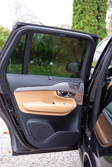 Volvo XC90 19 of 30