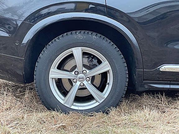 Volvo XC90 12 of 15