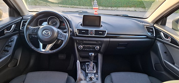 Mazda 3 7 of 10