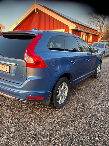 Volvo XC60 5 of 8