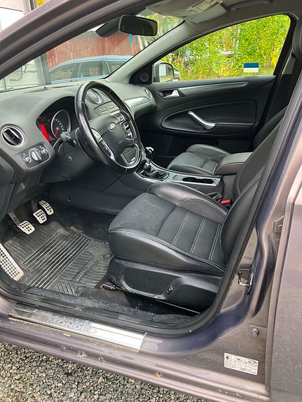Ford Mondeo 3 of 4