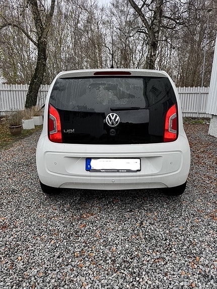 Volkswagen UP! 4 of 7