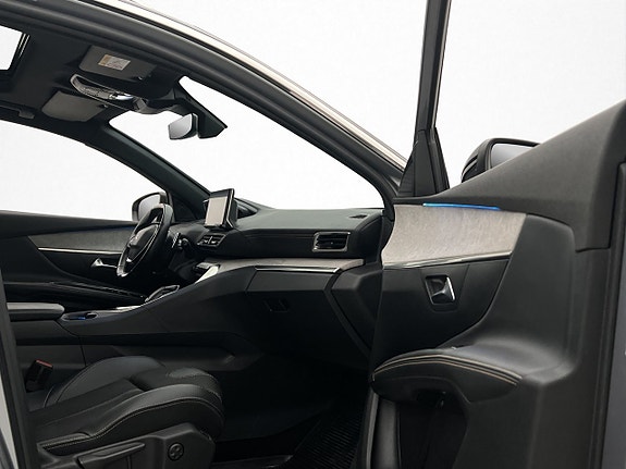 Peugeot 5008 16 of 30