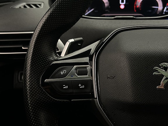 Peugeot 5008 21 of 30