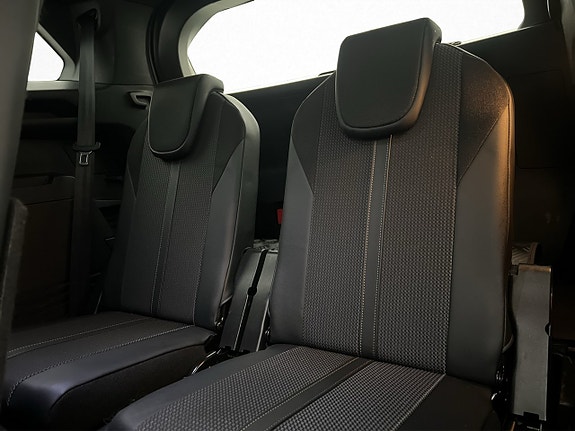 Peugeot 5008 18 of 30