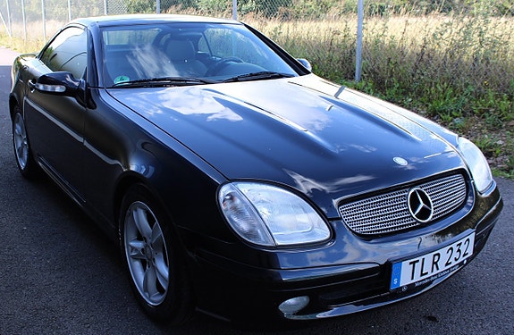 Mercedes-Benz SLK200 7 of 18