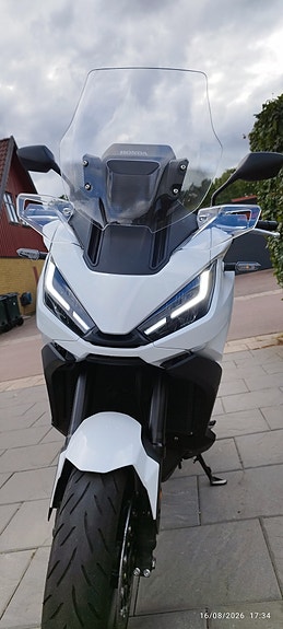 Honda NT 1100A 2 of 12
