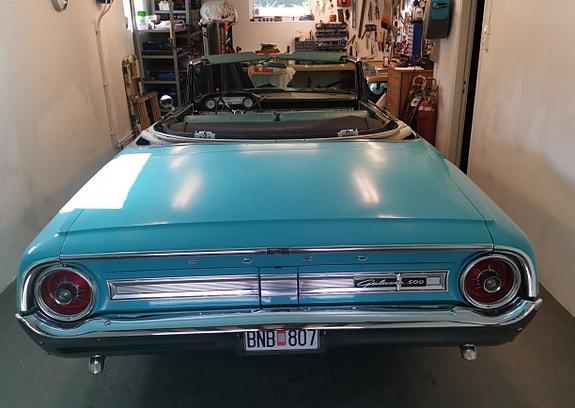 Ford Galaxie 2 of 30