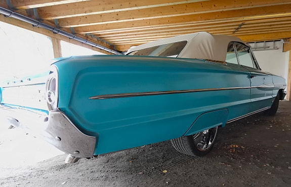 Ford Galaxie 20 of 30