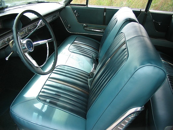 Ford Galaxie 7 of 30