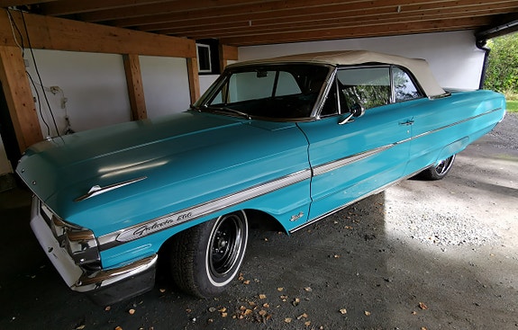 Ford Galaxie 15 of 30