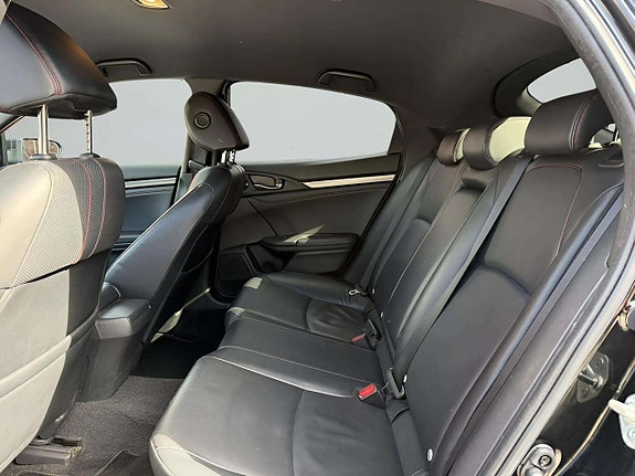 Honda Civic 15 of 21