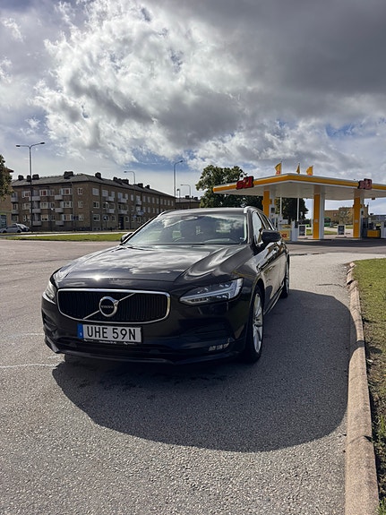 Volvo V90 3 of 21