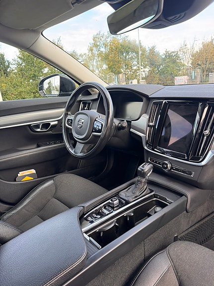 Volvo V90 16 of 21