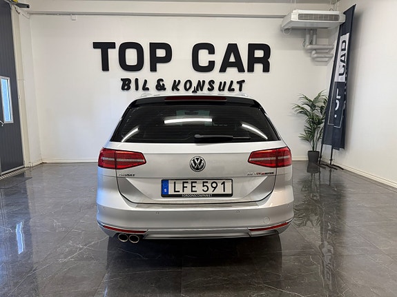 Volkswagen Passat 5 of 15