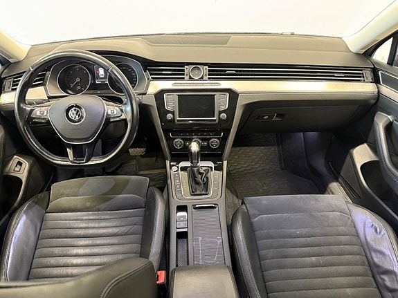 Volkswagen Passat 15 of 15