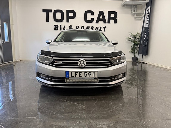 Volkswagen Passat 4 of 15