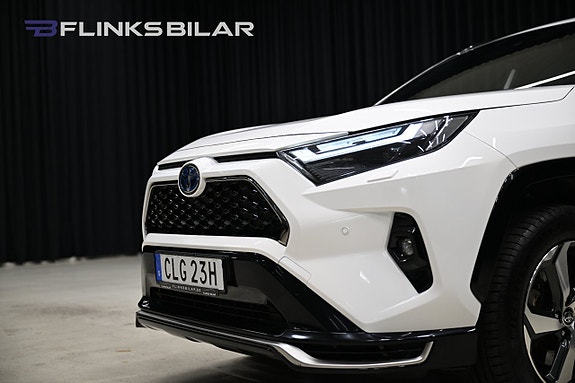 Toyota RAV4 6 of 30