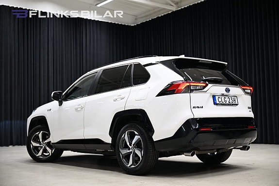 Toyota RAV4 3 of 30