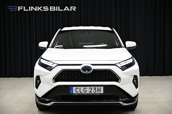 Toyota RAV4 5 of 30