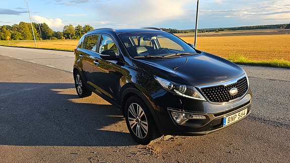 Kia Sportage 2 of 4