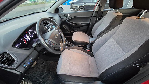 Hyundai i20 11 of 12