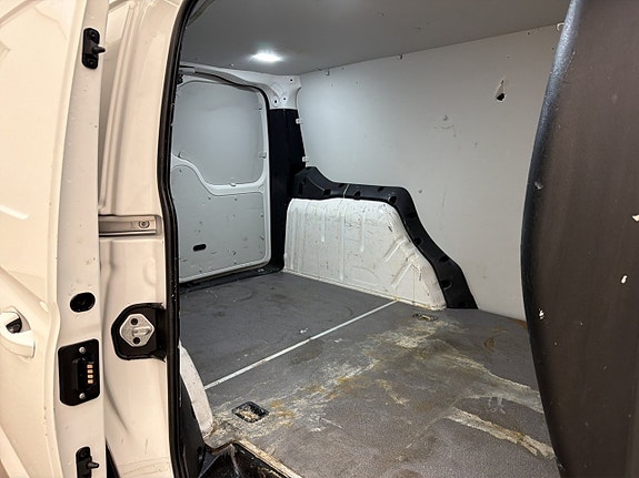 Volkswagen Caddy 11 of 29